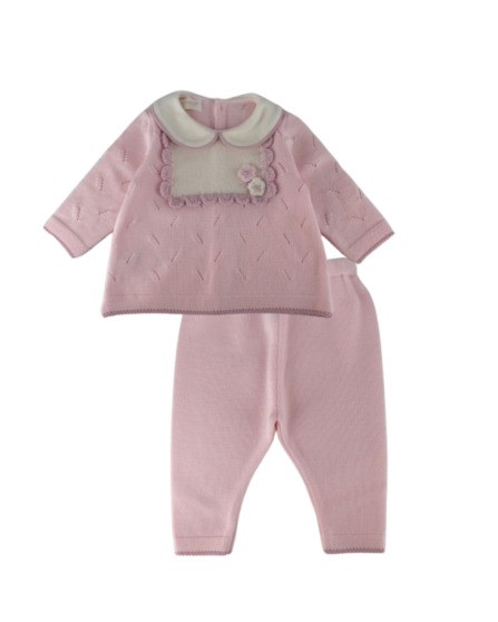 Completo due pezzi con fiori all'uncinetto