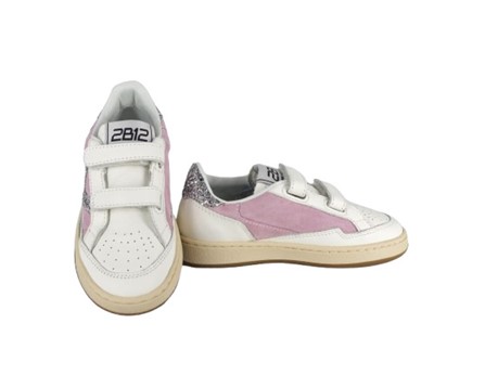 Sneaker in pelle con doppio velcro