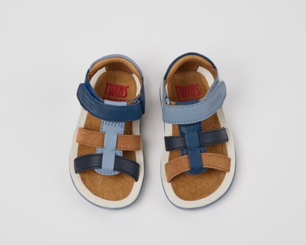 Sandalo in pelle e camoscio con velcro