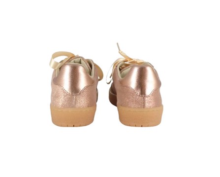 Sneaker in pelle laminata con lacci in raso