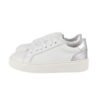 Sneaker in pelle con lacci in tulle e zip laterale