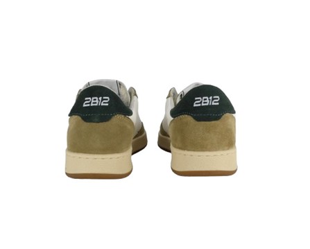 Sneaker in pelle e camoscio con lacci