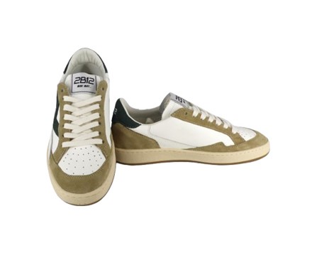 Sneaker in pelle e camoscio con lacci