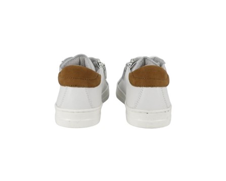 Sneaker in pelle con lacci e zip laterale