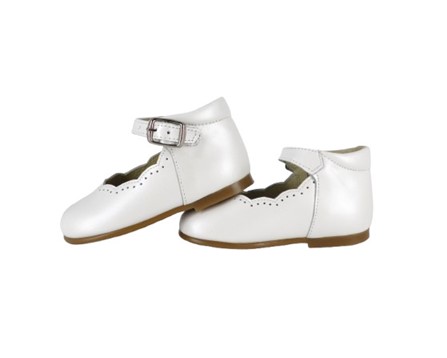 Ballerina in pelle con cinturino