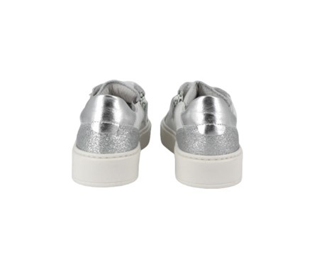 Sneaker in pelle con lacci in tulle e zip laterale