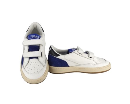 Sneaker in pelle con doppio velcro
