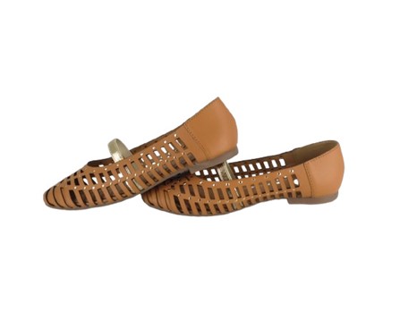 Ballerina in pelle con borchie