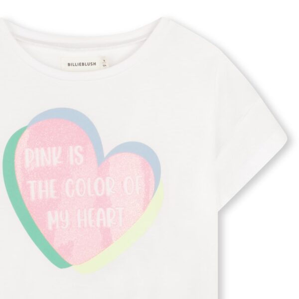 Completo t-shirtcon stampa e short a quadri con cuori