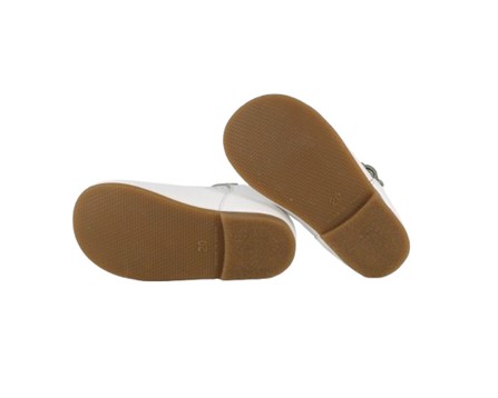 Ballerina in pelle con cinturino