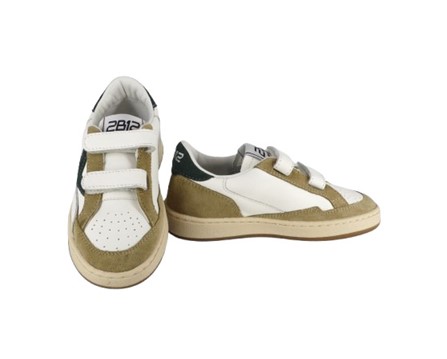 Sneaker in pelle con doppio velcro