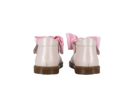 Ballerina in pelle con fiocco in raso