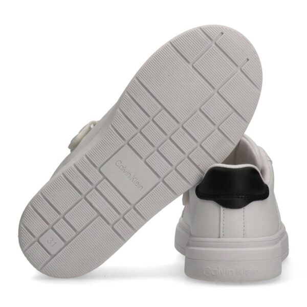 Sneaker in ecopelle con lacci e zip laterale