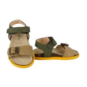 Sandalo in camoscio con fibbia e velcro