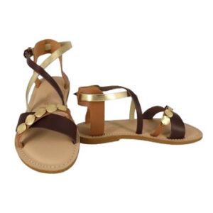 Sandalo in pelle con dischetti e fibbia