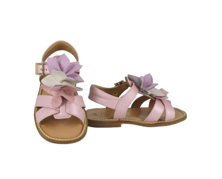 Sandalo in pelle con fiori e fibbia