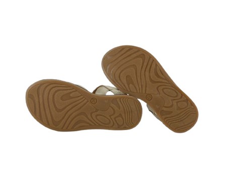 Sandalo in pelle laminata con fibbia