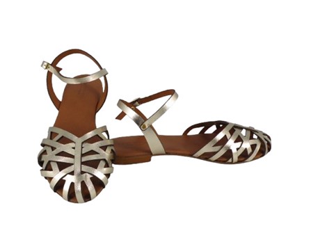 Sandalo in pelle laminata con fibbia