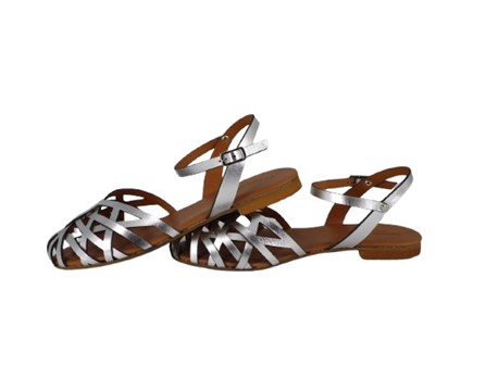 Sandalo in pelle laminata con fibbia