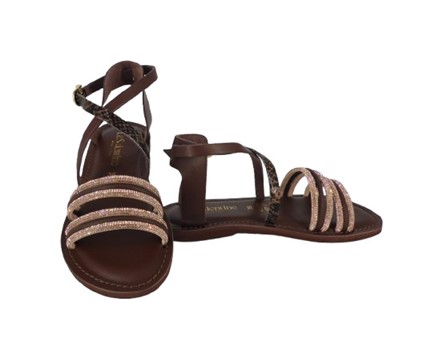 Sandalo in pelle e tubolari in strass con fibbia