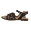 Sandalo in pelle con borchi e fibbia