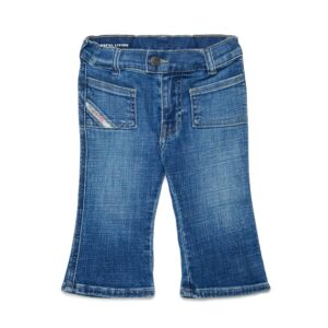 Pantalone in denim a zampa