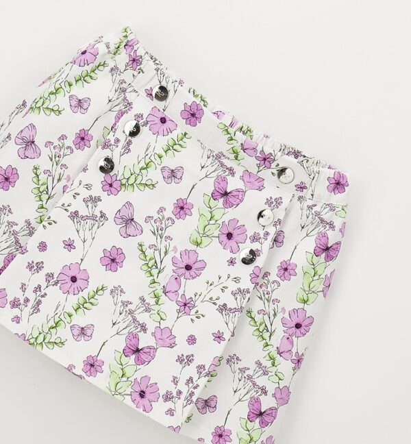 Gonna/short fantasia floreale con farfalline