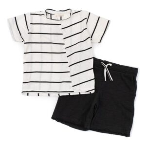 Completo t-shirt e bermuda
