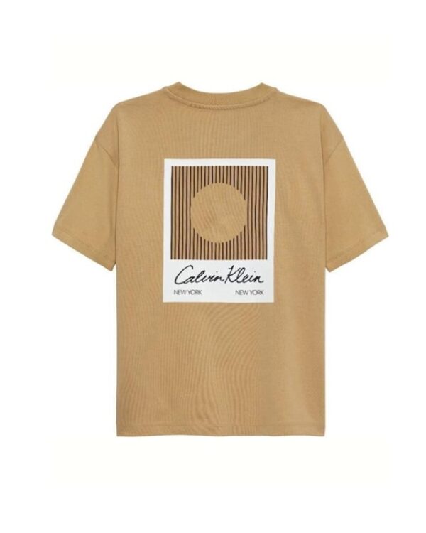 T-shirt mezza manica con stampa sul retro