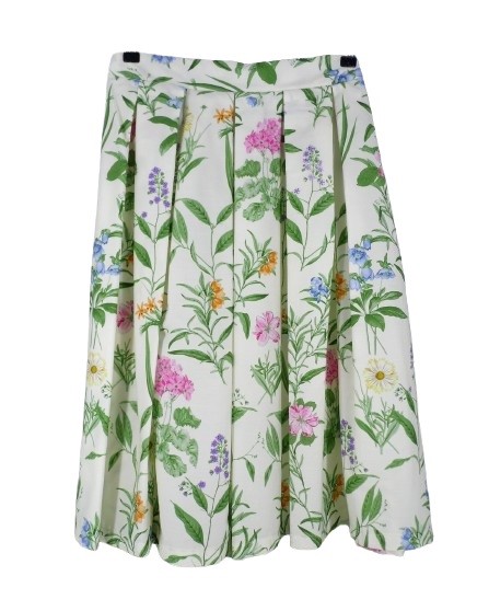 Completo blusa con fiocco sul retro e gonna lunga a pieghe