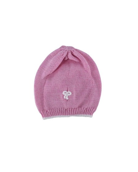 Cappellino con fiocchetto ricamato
