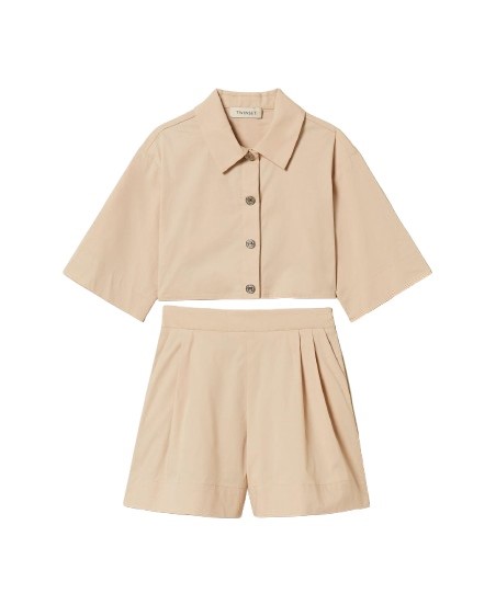 Completo camicia cropped e bermuda in popeline