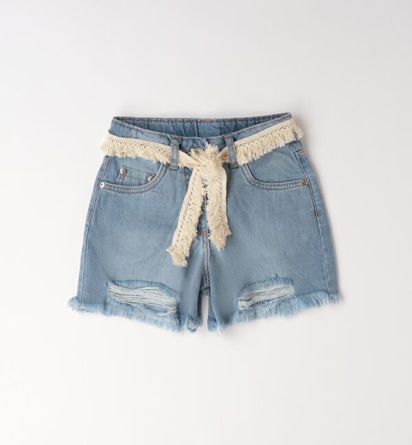 Short con rotture e cintura sfrangiata