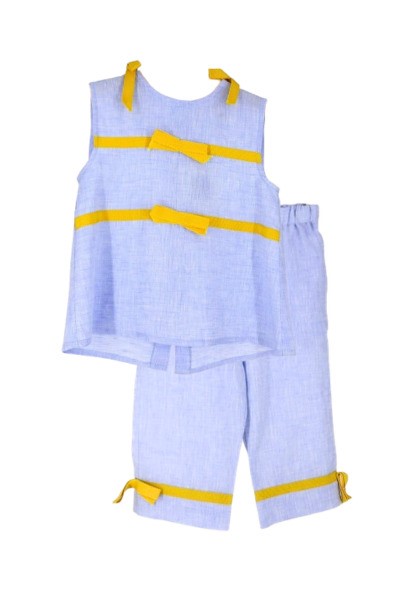Completo canotta e pantalone con fiocchetti