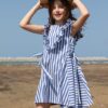 Vestito a righe con rouches e fiocchetti laterali