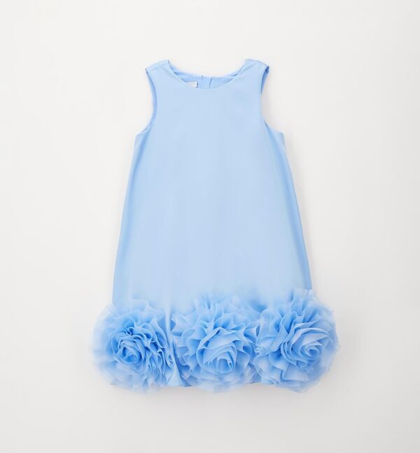 BA79F54865AECE7F9D291305D2D6D3EE_ Vestito con fiori in organza al fondo e fiocco sul retro