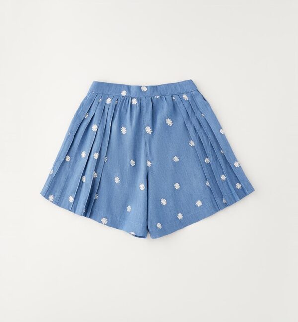 Short con margherite plissettati