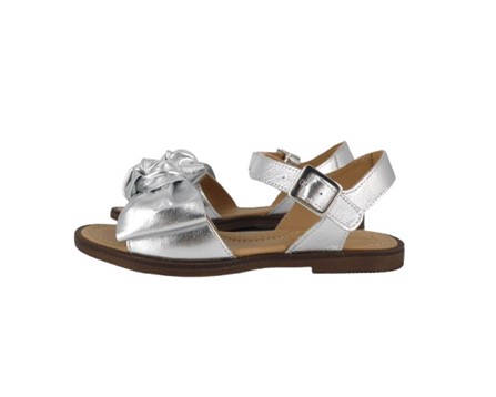 Sandalo in pelle laminata con fiocco e fibbia