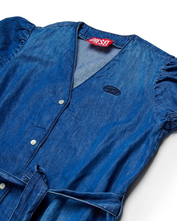 Vestito in denim con maniche corte a sbuffo