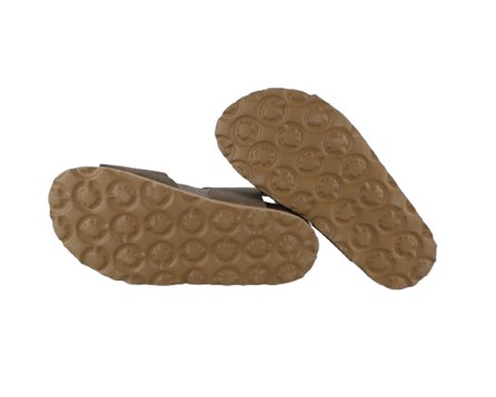 Sandalo in pelle con doppia fibbia