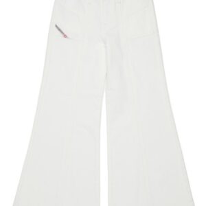 Pantalone denim a zampa