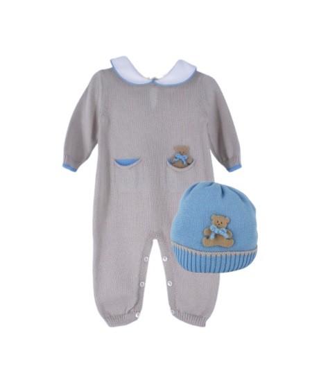 Tutina con orsetto e cappellino