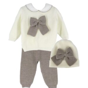 Completo due pezzi a costine con fiocco e cappellino