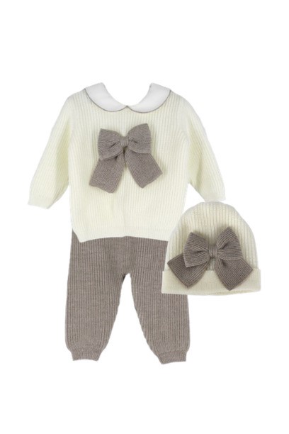 Completo due pezzi a costine con fiocco e cappellino