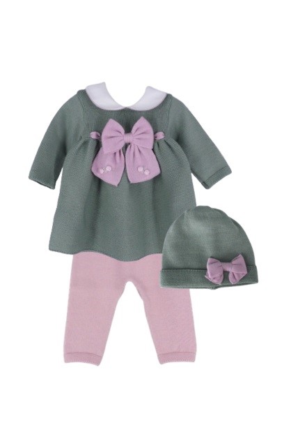 Completo due pezzi con fiocco e cappellino