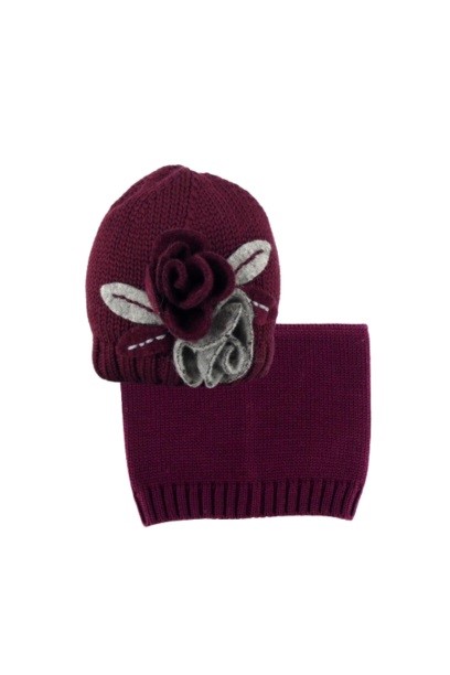 Cappello con fiori in lana cotta e collo