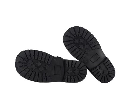 Stivaletto in pelle con elastico laterale e zip