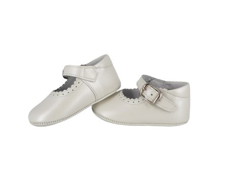 Ballerina culla in pelle