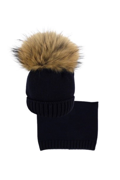 Cappello con pon pon e collo