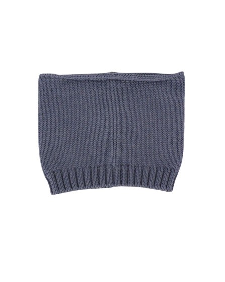 Cappello con fiori e collo